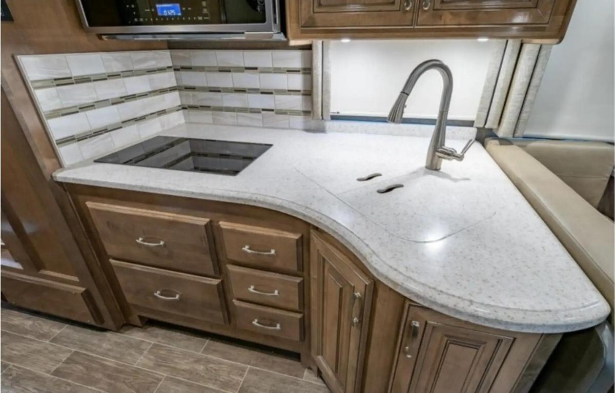 Used 2020 Thor Motor Coach Palazzo 33.5