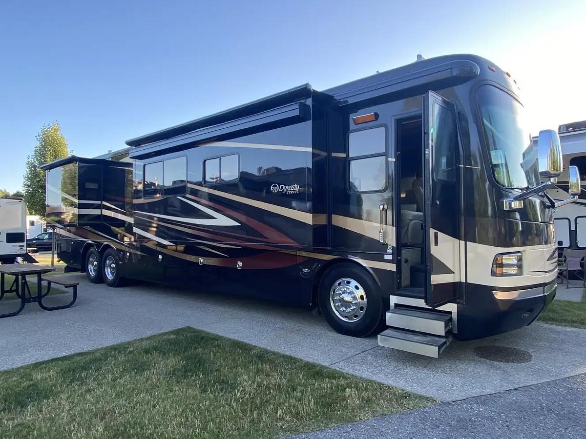 Used 2008 Monaco Dynasty Squire IV