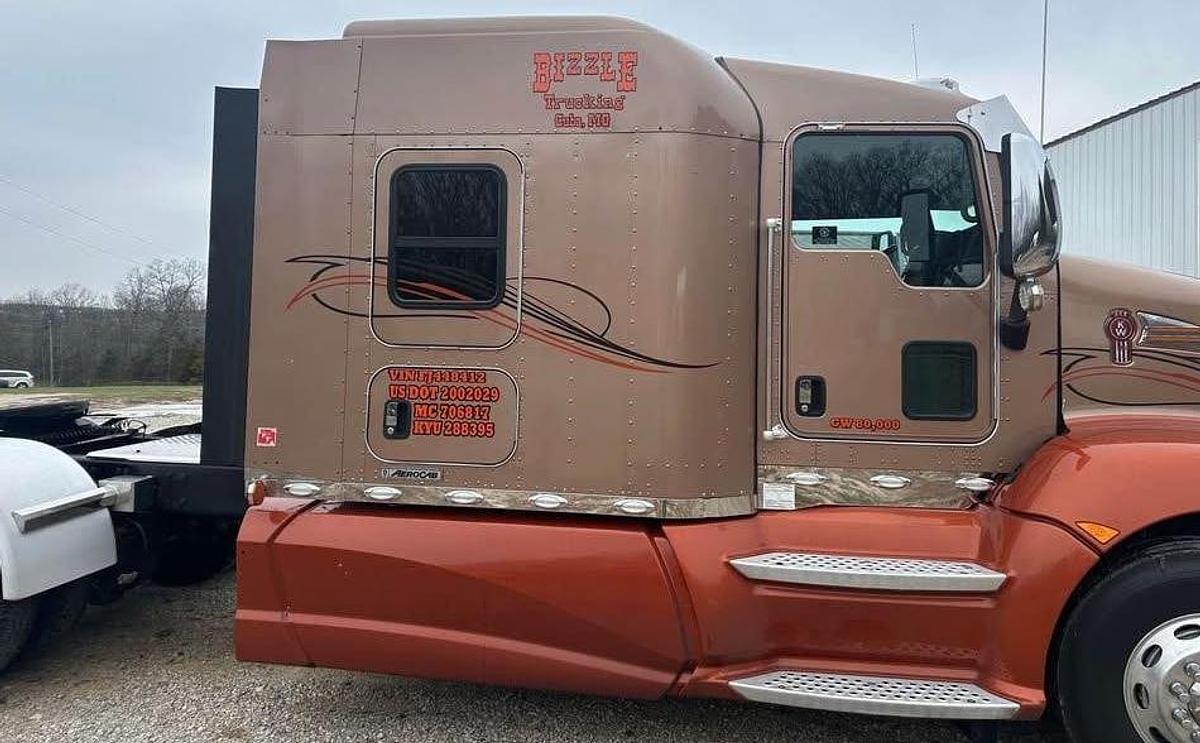 Used 2015 KENWORTH T660 Conventional Sleeper Semi