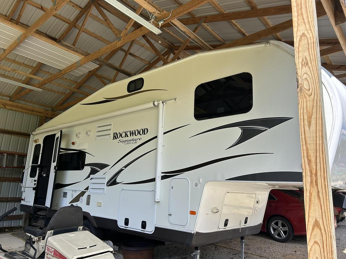 Used 2013 Forest River Rockwood Signature Ultra Lite 8244WS Fifth Wheel