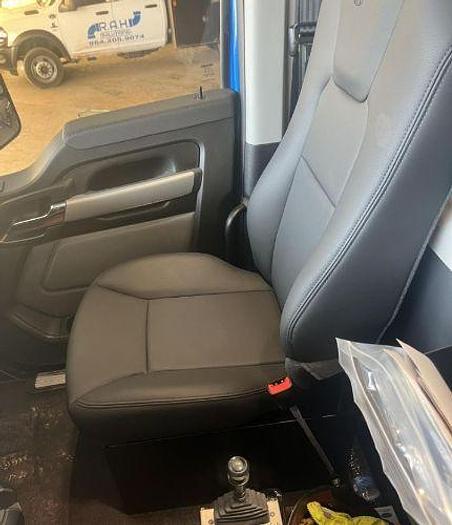 Used 2025 KENWORTH T880 Dump Truck