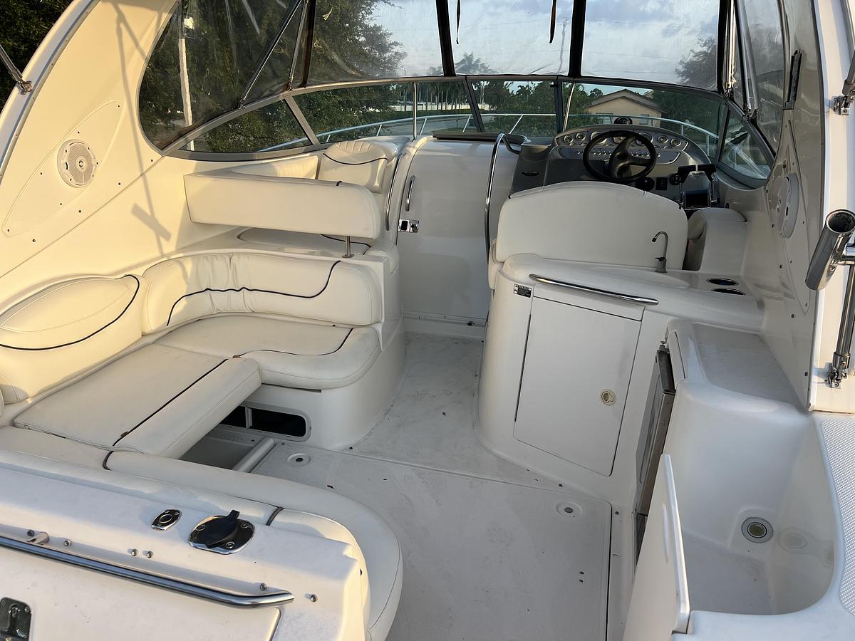 Used 2004 Maxum 3100 SE with Trailer