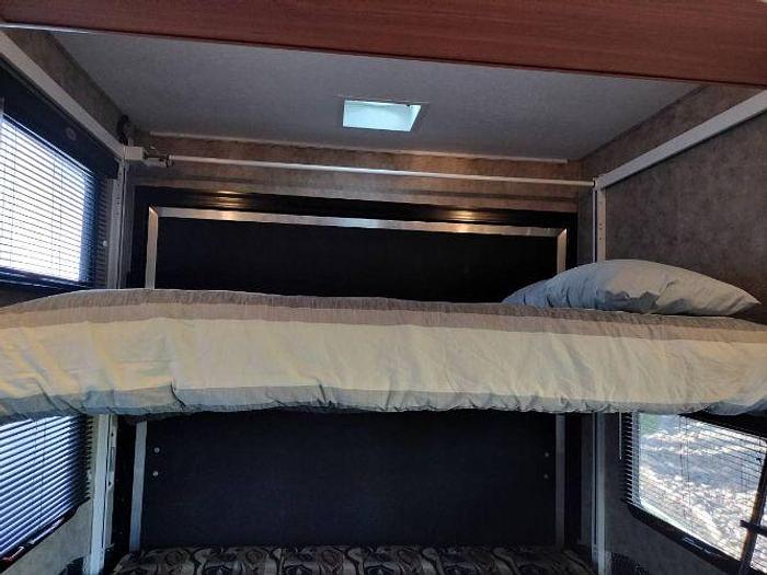 Used 2009 Keystone Fuzion 393