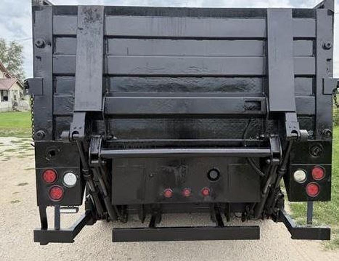 Used 2007 Mack Granite CV713