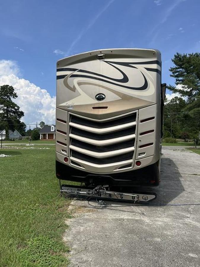 Used 2012 MONACO KNIGHT 40DT
