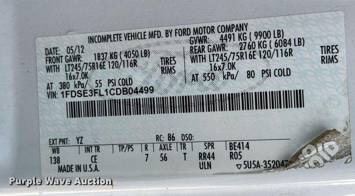 Used 2012 Ford E350 Super Duty Box Truck