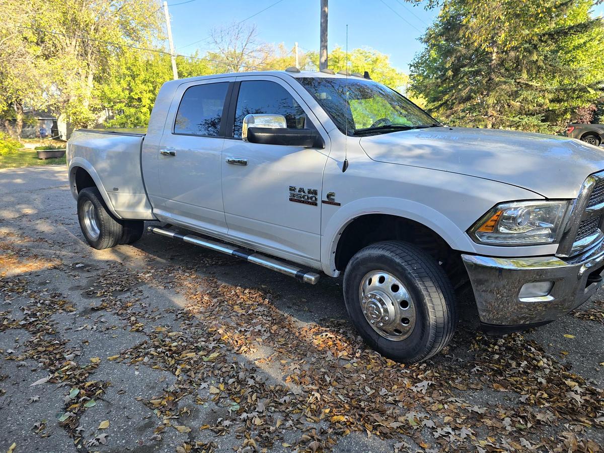 Used  2015 RAM 3500 Laramie Mega Cab 4WD DRW
