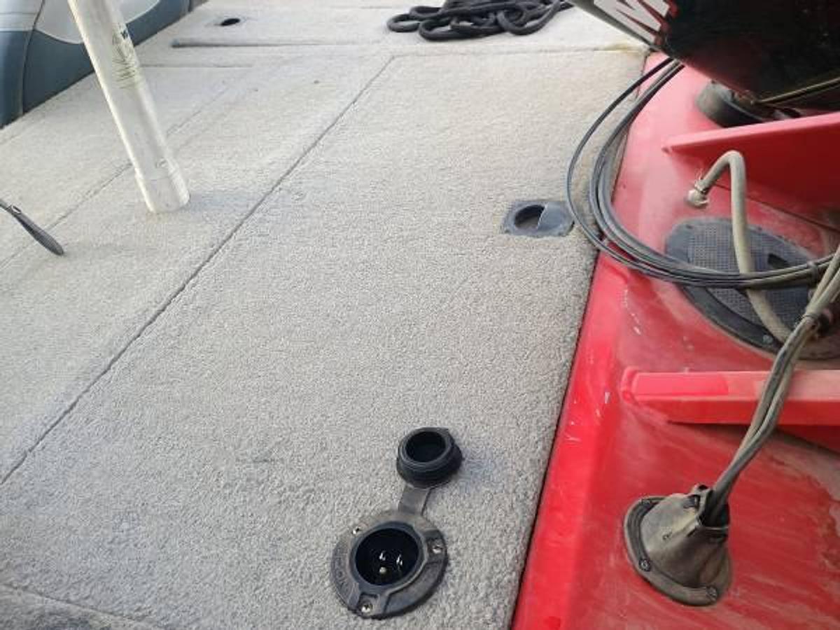Used 2012 Bass Tracker 175
