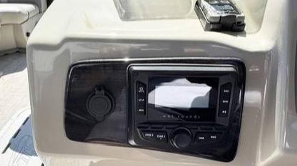 Used 2022 Tritoon Silver Wave 2210 JS