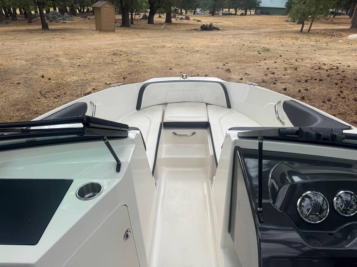 Used 2016 Sea Ray SPX 19