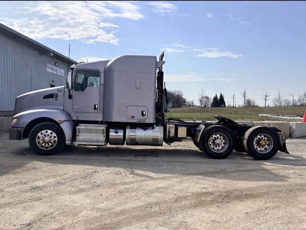 Used 2013 Kenworth T660