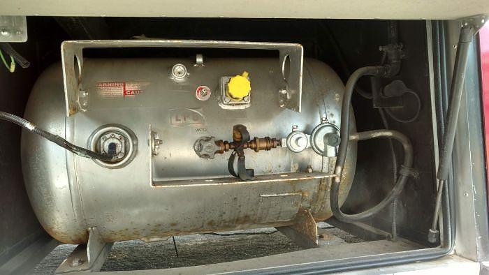 Used 2000 Monaco Dynasty 38P