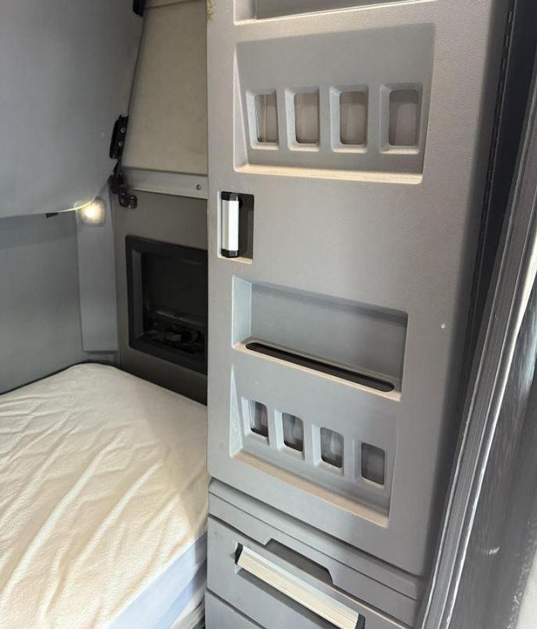 Used 2020 Mack Anthem 64T