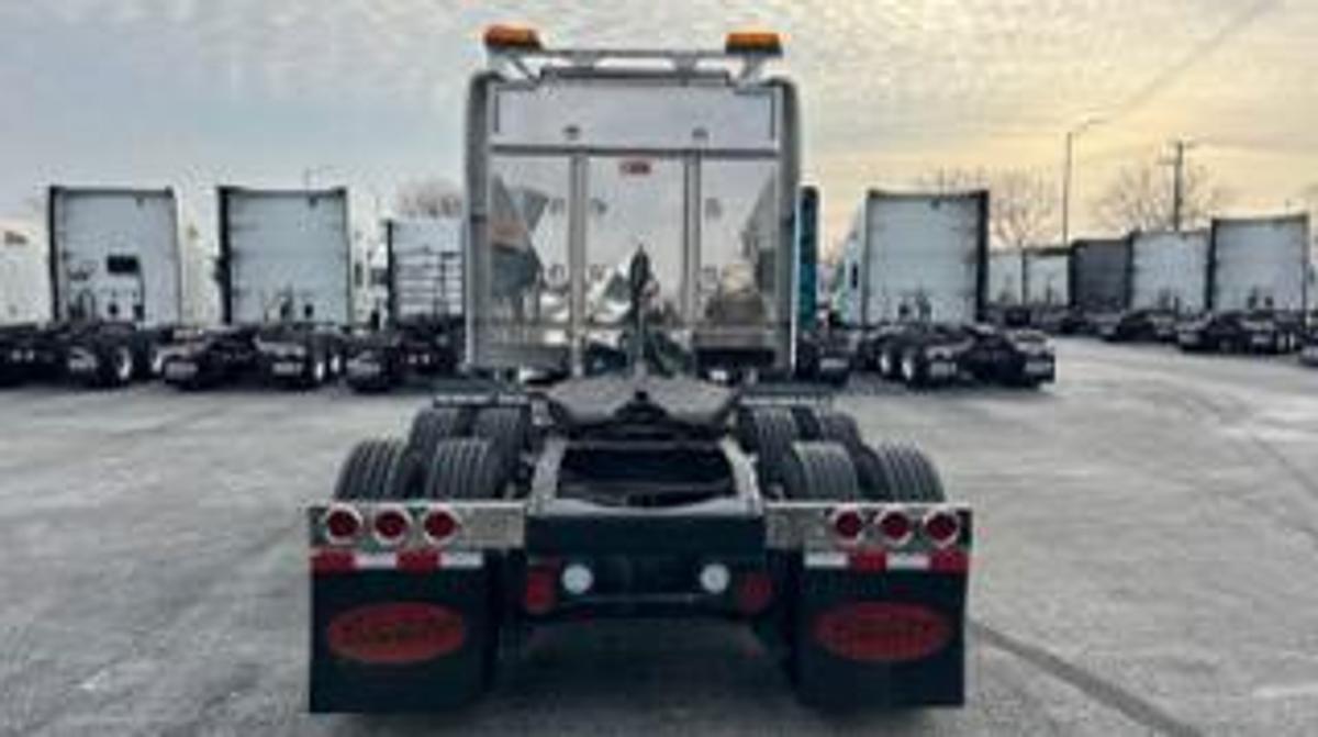 Used 2012 Peterbilt 389