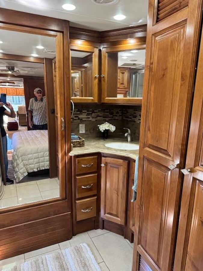 Used 2014 Tiffin Phaeton 40QBH