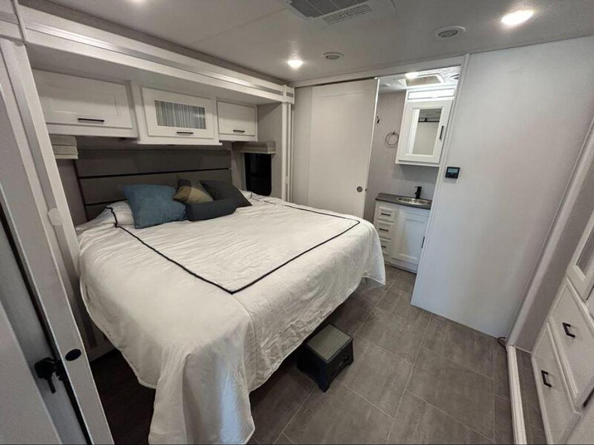 Used 2023 Coachmen Encore 375RB