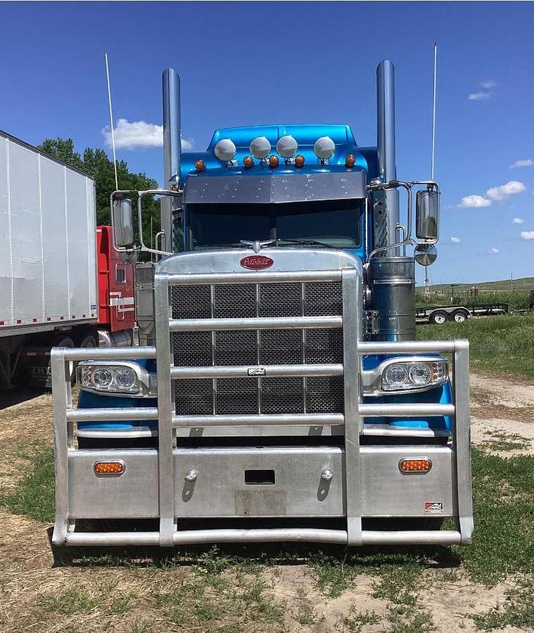 Used 2017 Peterbilt 389