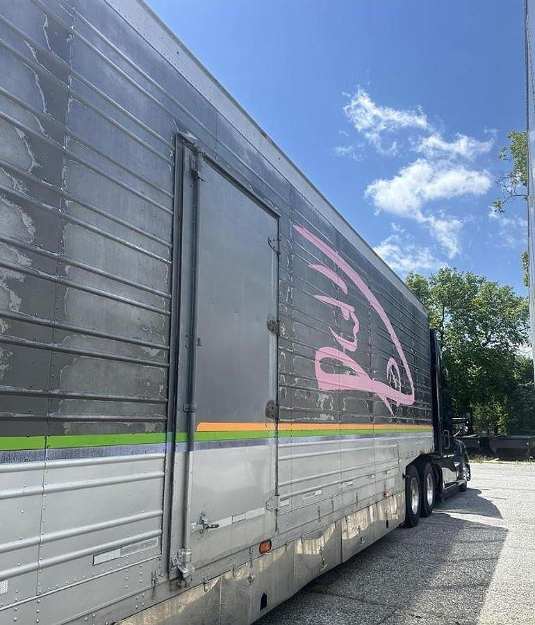 Used 1996 GREAT DANE 53 ft x 102 in Enclosed Car Carrier Trailer