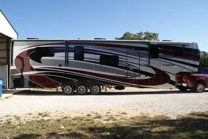 Used 2021 Forest River Riverstone 42FSKG