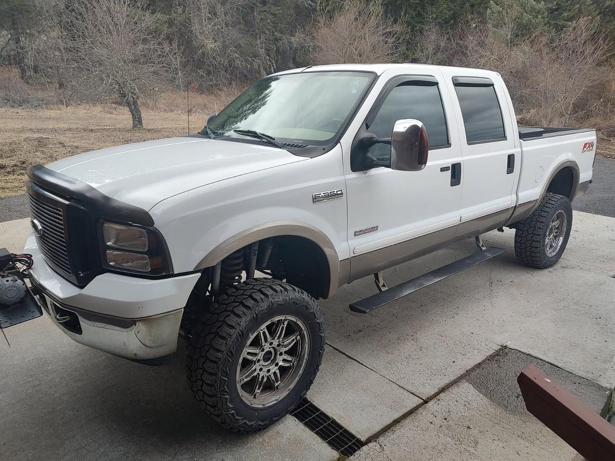 Used 2006 Ford F350 Crew Cab-Xlt Lariat
