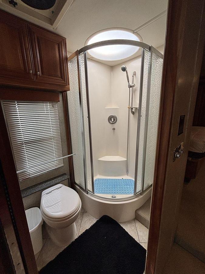 Used 2008 Fleetwood Revolution LE 40R Class A Diesel Motorhome