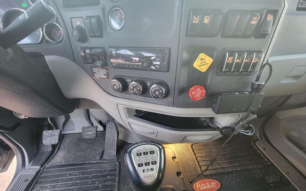 Used 2021 Peterbilt 567