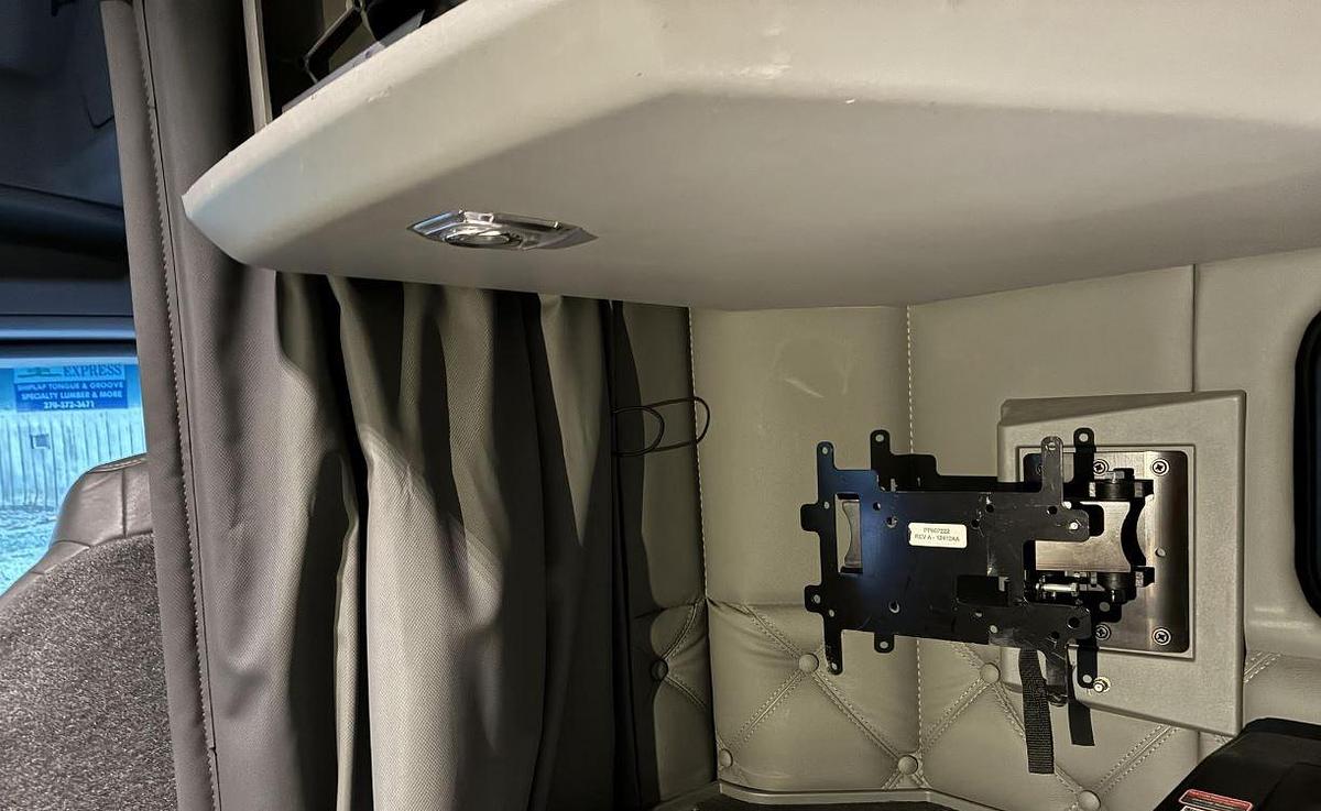 Used 2020 Kenworth T680