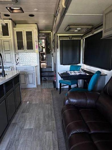 Used 2021 Keystone Montana Legacy 3931FB