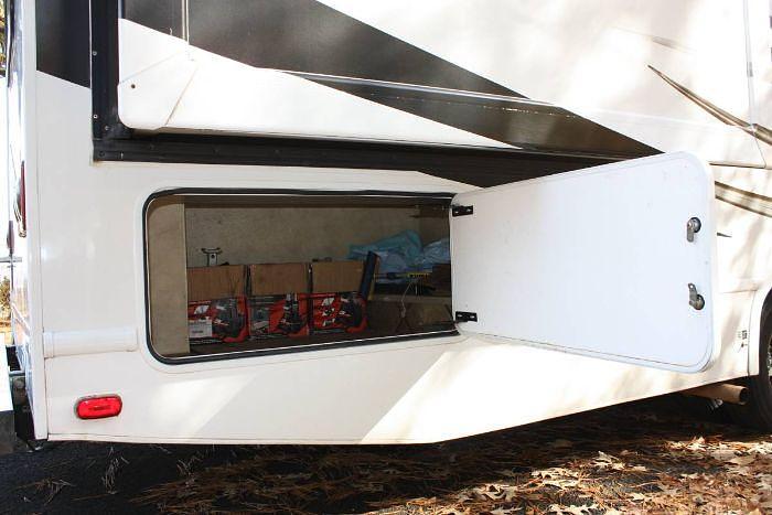 Used 2014 Thor Motor Coach Freedom Elite 31L