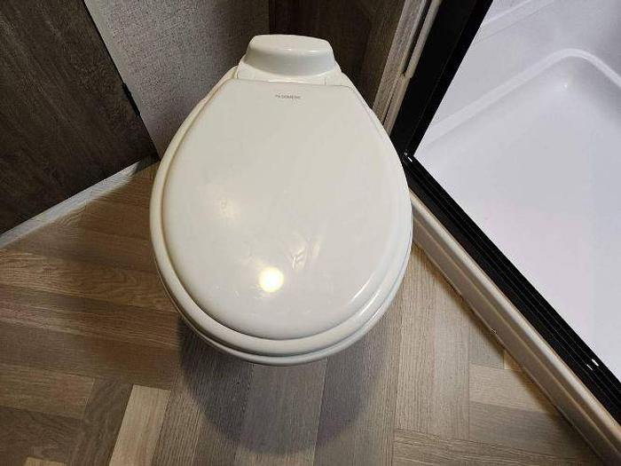 Used 2021 Forest River Salem Hemisphere 290RL