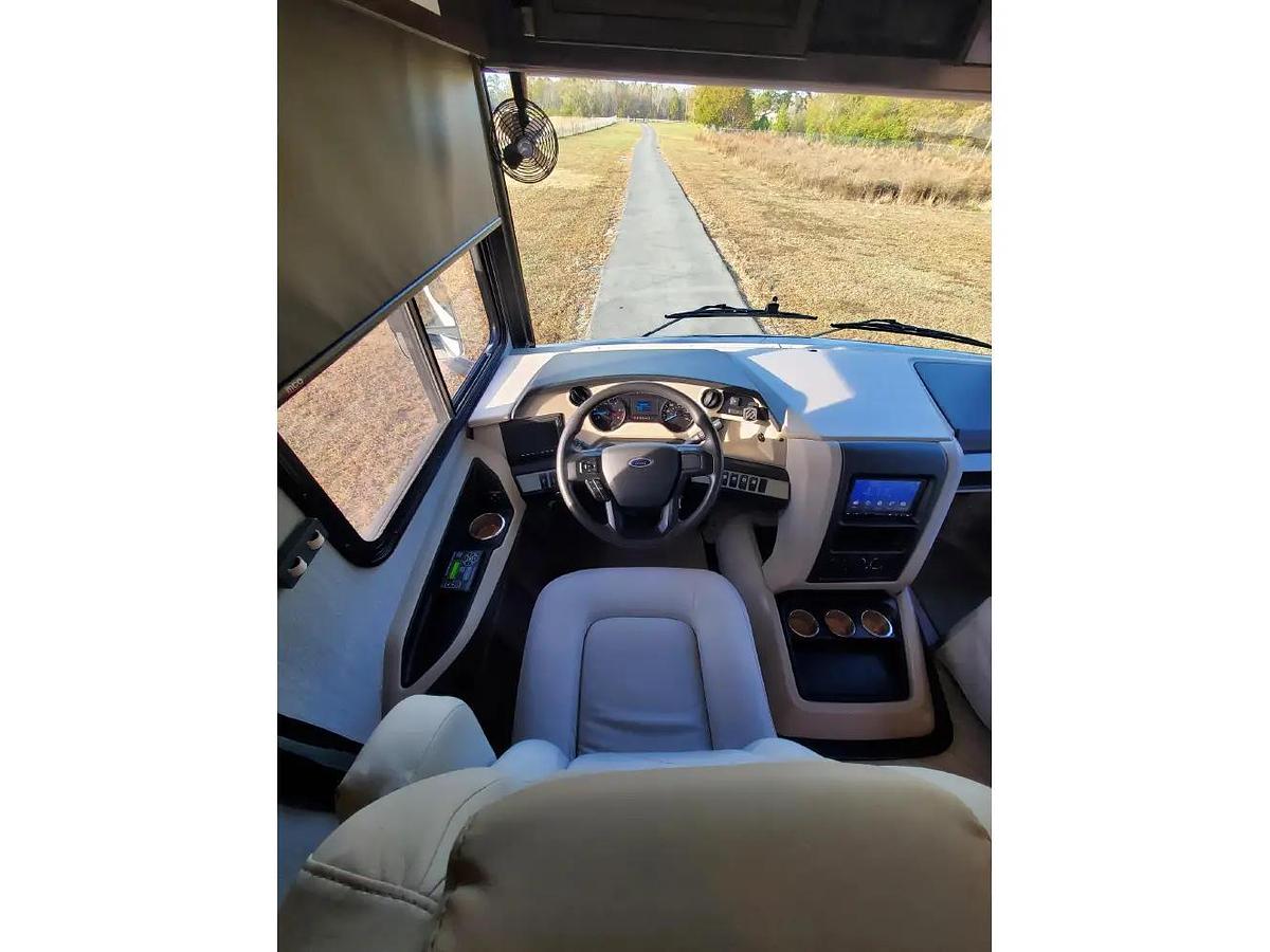 Used 2022 Fleetwood Bounder 35K