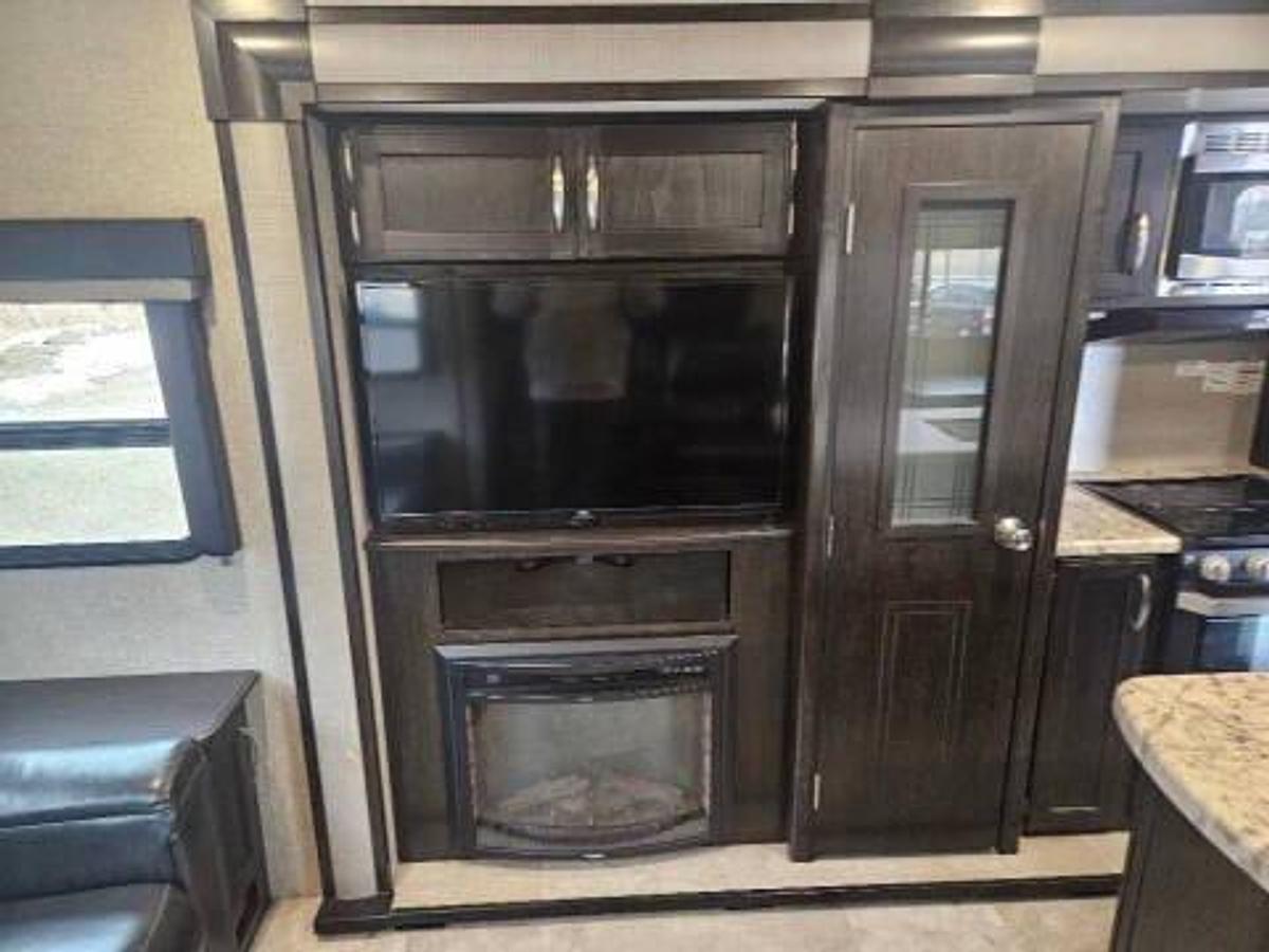 Used 2020 Grand Design Imagine Series 2970RL Travel Trailer