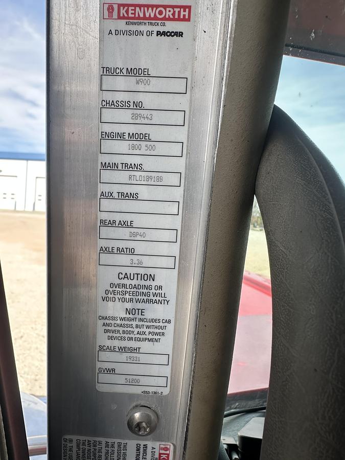 Used 2019 Kenworth W900