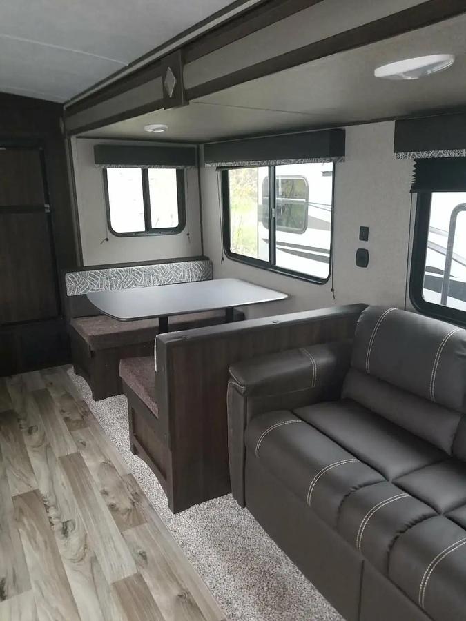 Used 2019 Keystone Springdale 293RK