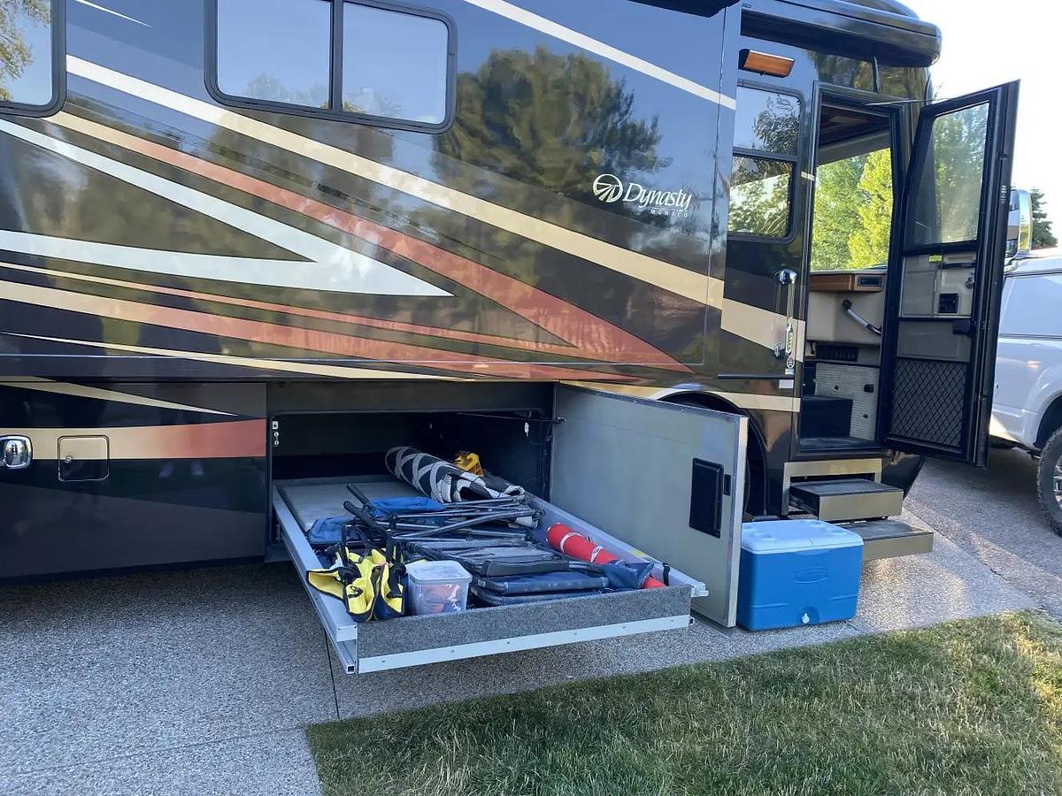 Used 2008 Monaco Dynasty Squire IV