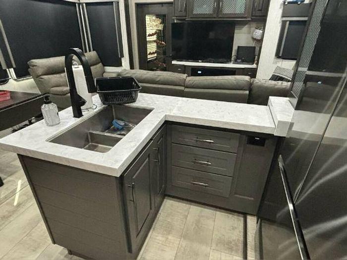 Used 2022 Grand Design Momentum M Class 395MS R