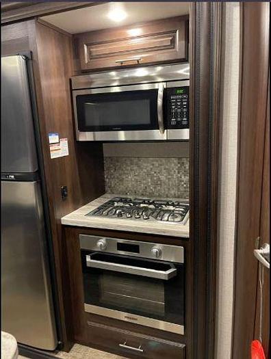 Used 2019 Jayco North Point 379DBFS