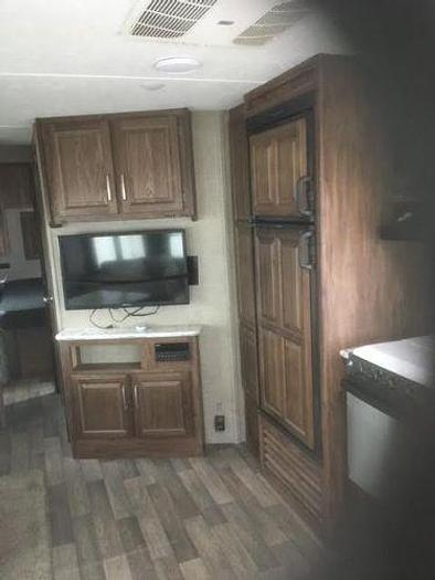 Used 2017 Keystone Cougar 26SABWE