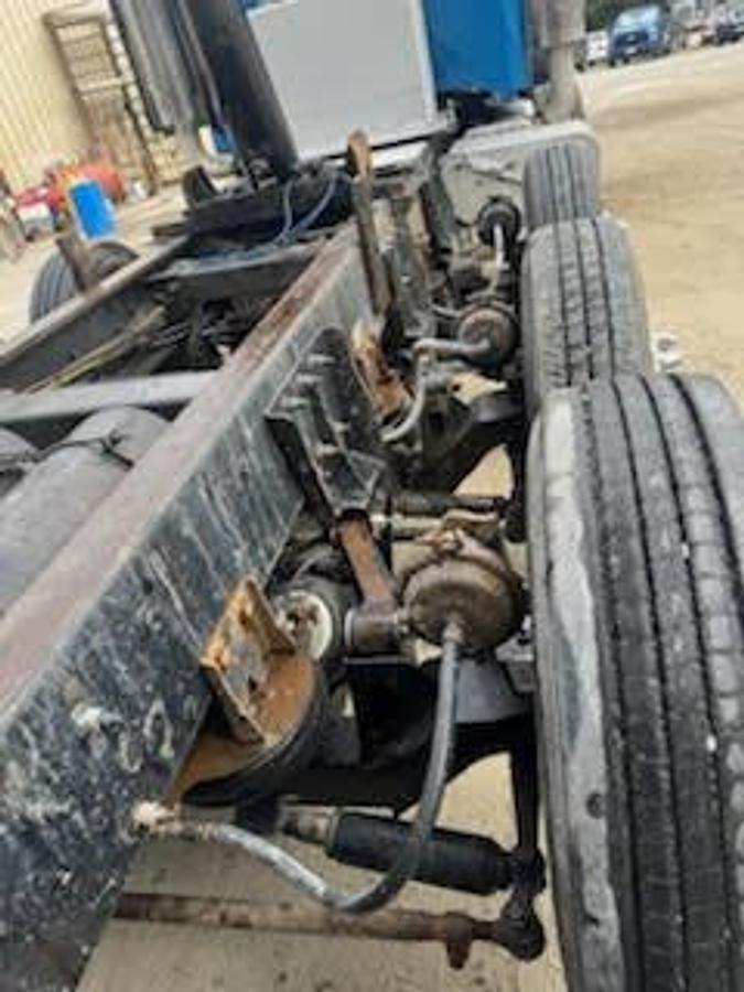 Used 2014 Peterbilt 388 Dump Truck