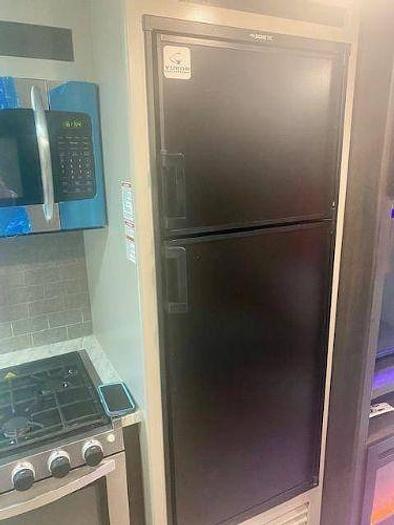 Used 2021 Crossroads Cruiser Aire 27RBS