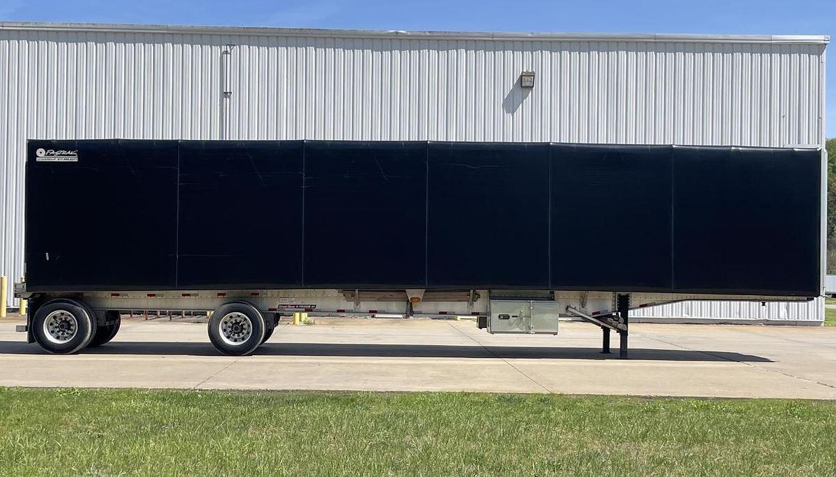 Used 2023 PETERBILT 389 & 2024 GREAT DANE ROLL TARP TRAILER