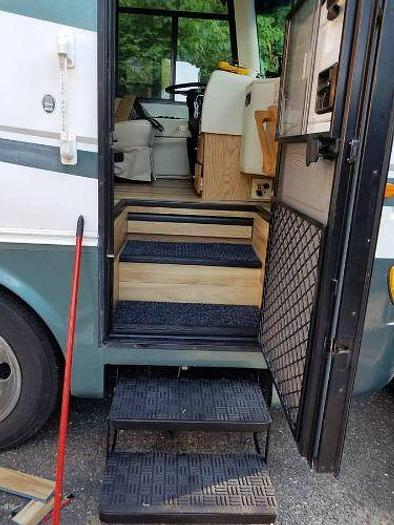 Used 2002 Holiday Rambler Ambassador