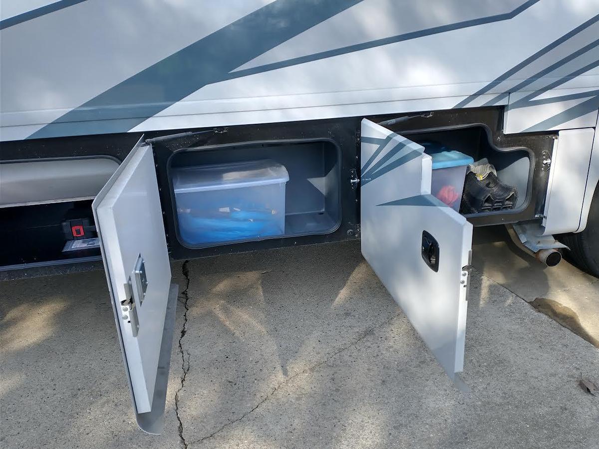 Used 2025 Holiday Rambler Vacationer 33C Class A Motorhome