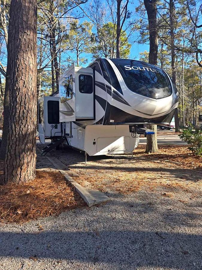 Used 2024 Grand Design Solitude 380fl