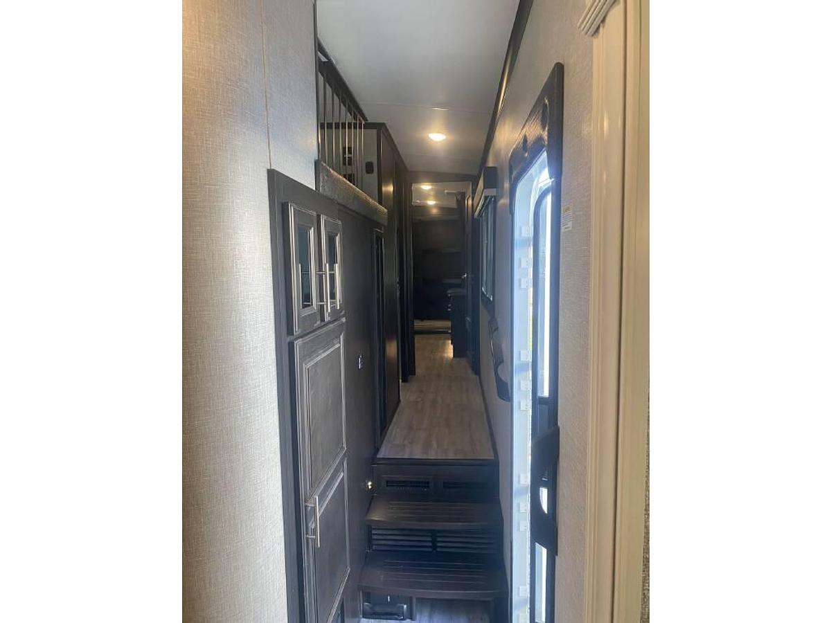 Used 2022 Jayco Northpoint 377RLBH Fifth Wheel