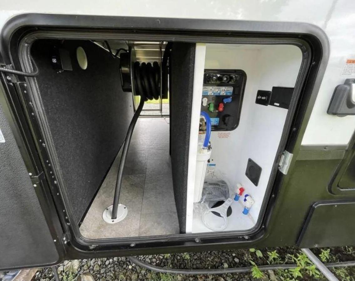 Used 2021 Grand Design MOMENTUM 376THS Fifth Wheel