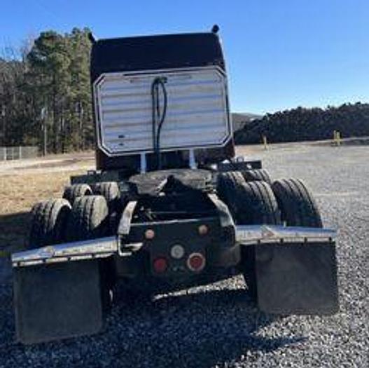 Used 2015 Freightliner CORONADO 122