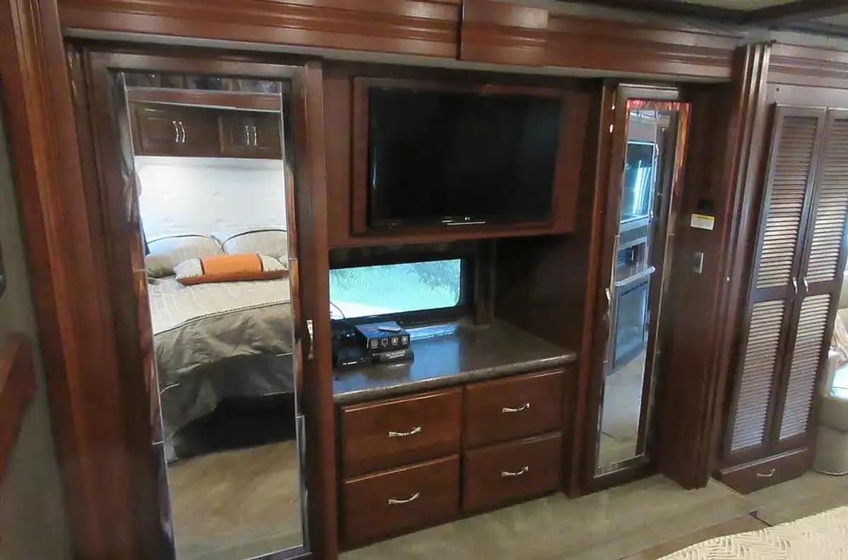 Used 2017 Fleetwood Pace Arrow LXE 38K Class A Motorhome