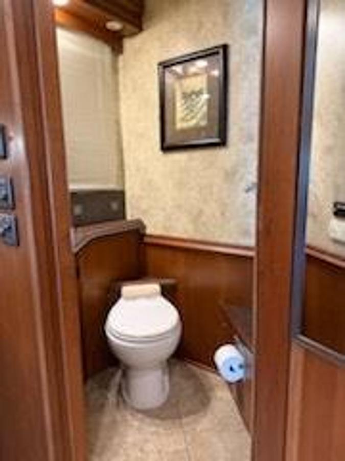 Used 2011 Winnebago Tour 42QD Class A Motorhome