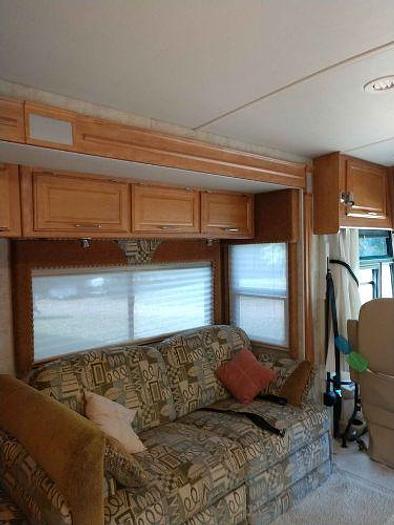 Used 2006 Winnebago Adventurer